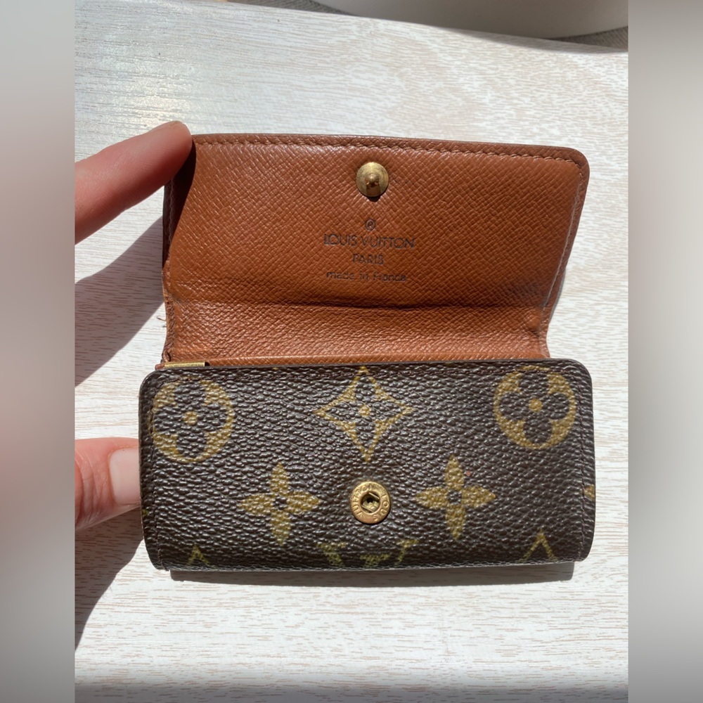 Louis Vuitton Key Holder